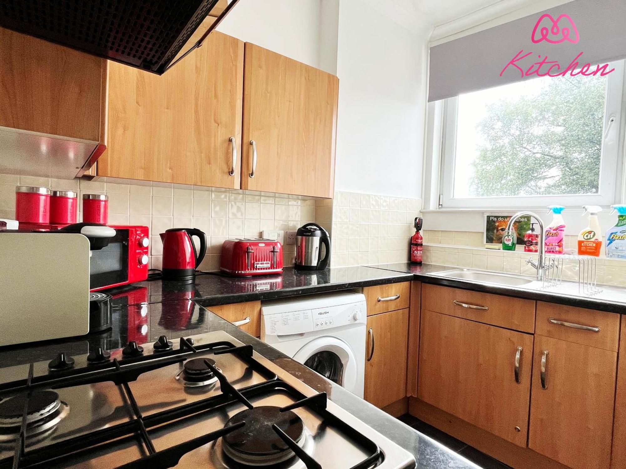 2 Bedrooms Entire Apartment Self Check In Kelty Екстер'єр фото