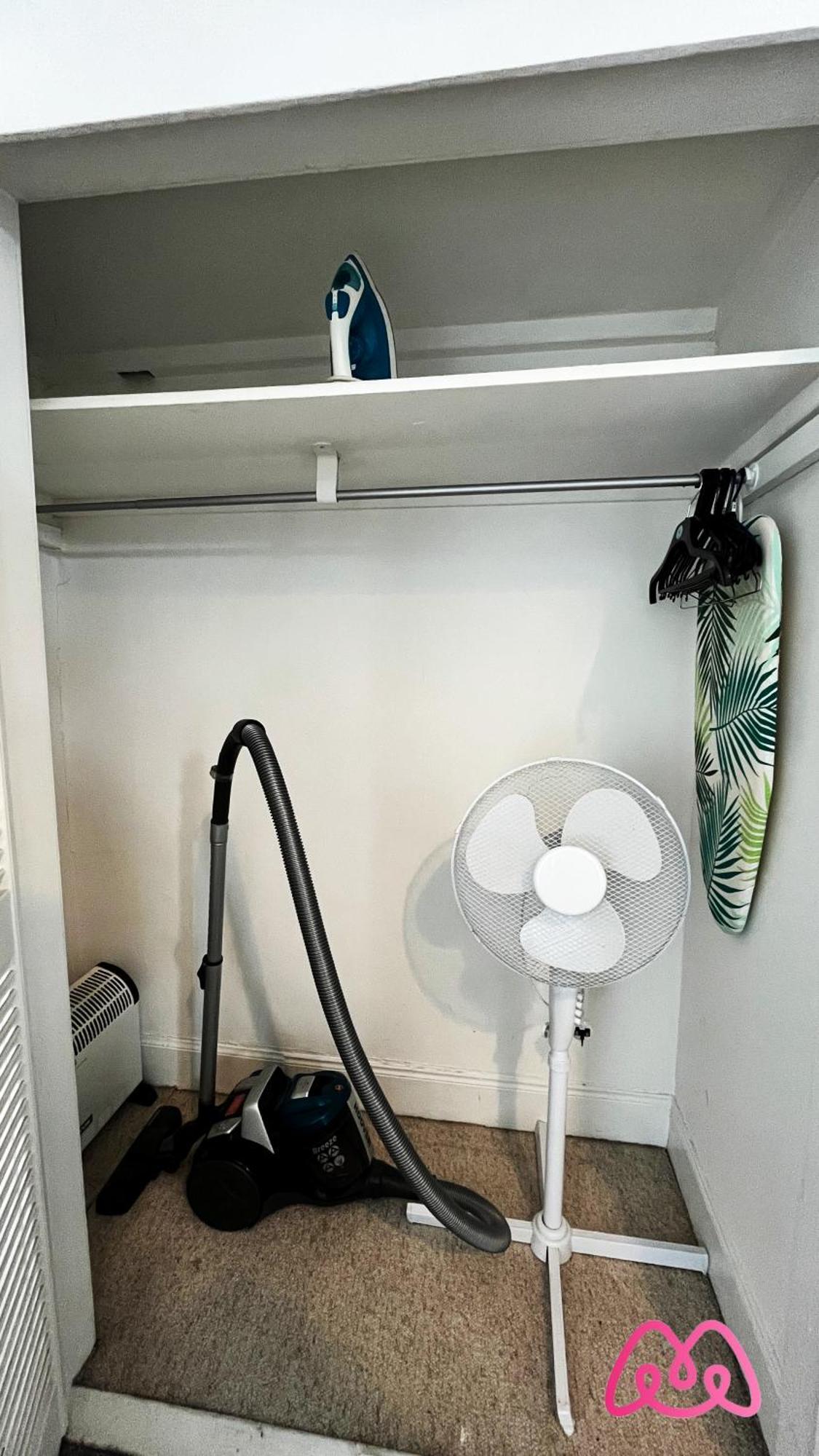 2 Bedrooms Entire Apartment Self Check In Kelty Екстер'єр фото